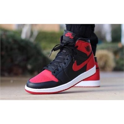 Air Jordan 1 High “Banned” 555088-001
