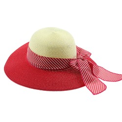 Плетеная шляпа с полями и декоративной лентой