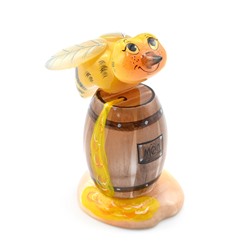 Скульптура из селенита "Пчела на бочке" 65*50*85мм