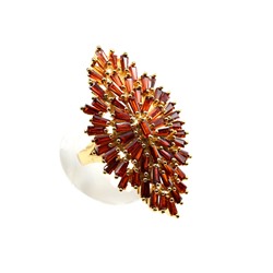 Кольцо с цирконами "Салют" 24*43мм цв.альмандин, золотистое, размер 19
