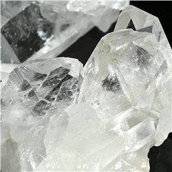 Кристаллы горного хрусталя 60*36*33мм, 70-79г