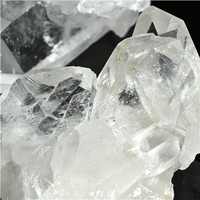 Кристаллы горного хрусталя 60*36*33мм, 70-79г