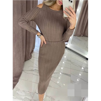 Костюм с юбкой 829752