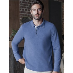 Лонгслив из мягкого фактурного трикотажа с плетеным воротником поло на пуговицах