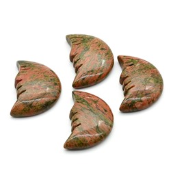 Полумесяц из унакита 20*35*7мм, 10г