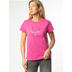 Футболка из 100% хлопка с авторским принтом.