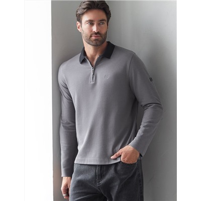 Лонгслив из мягкого фактурного трикотажа с плетеным воротником поло на молнии