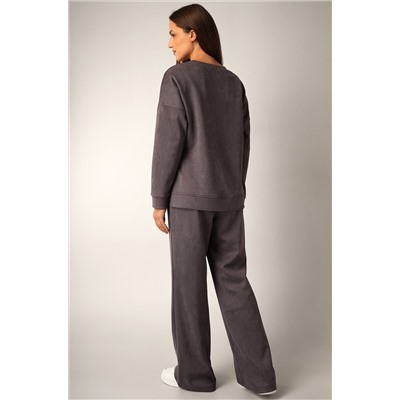 Женский костюм из экозамши Happyfox