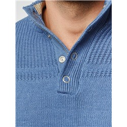 Свитер фактурной вязки с застежкой на крупные кнопки