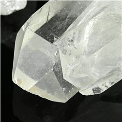 Кристаллы горного хрусталя 63*39*35мм, 100-119г