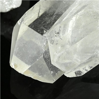 Кристаллы горного хрусталя 63*39*35мм, 100-119г