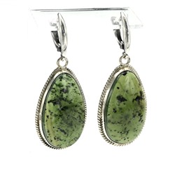 Серьги нефрит "Капля" 20*32мм.