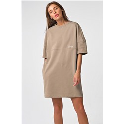 Платье-футболка оверсайз из трикотажа бежевое