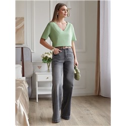 Футболка из 100% хлопка с V-образным вырезом