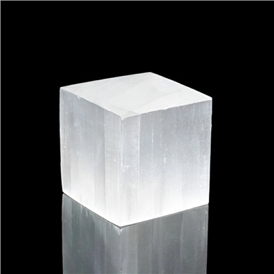 Минерал селенит 43*43*43мм, 190г (N)
