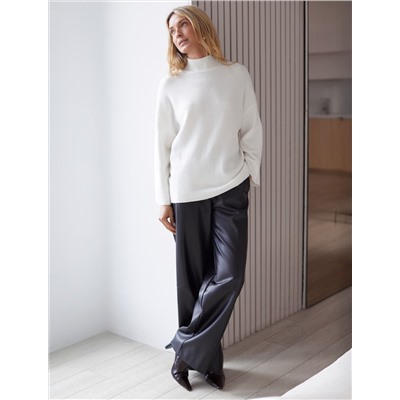 Свитер из пряжи с кашемиром