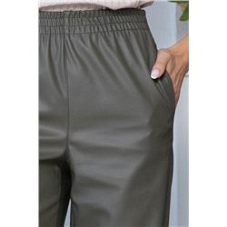 Брюки из экокожи с карманами