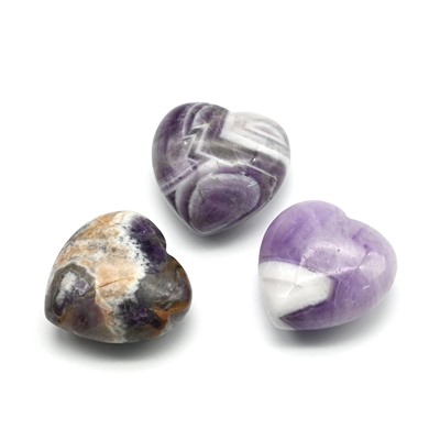 Сердце из аметиста шевронного 25*25*12мм