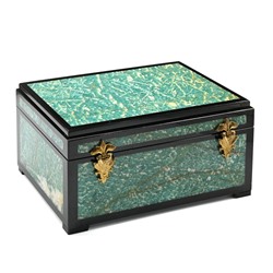 Ларец из Уральского амазонита 150*105*70мм