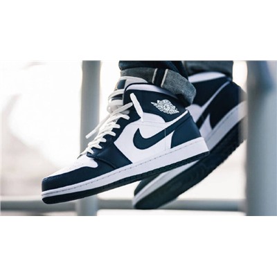Nike Air Jordan 1