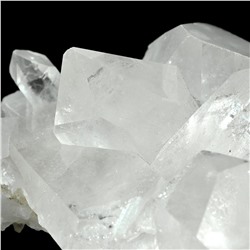 Друза из горного хрусталя 104*80*37мм, 298г (T)