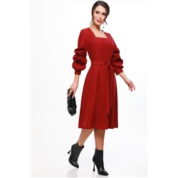 Платье бордовое с пышными рукавами