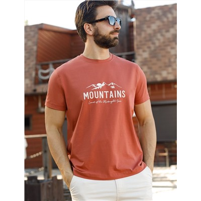 Футболка из премиального хлопка с авторским принтом