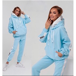 Спортивные костюмы 889596