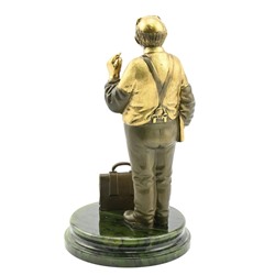 Статуэтка "Финансист" из бронзы на подставке из нефрита 100*100*185мм