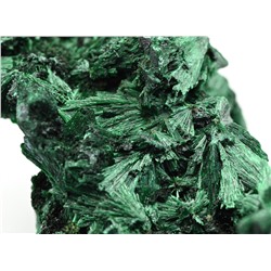 Малахит плисовый подарочный 85*40*26мм, 132г