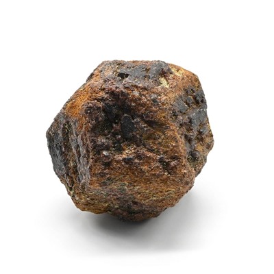 Камень гранат "Альмандин" самородный 66*59*57мм, 405г