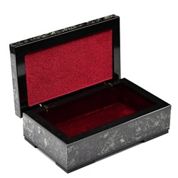 Ларец из эвдиалита 115*70*40мм