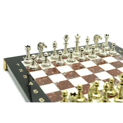 Шахматы подарочные с металлическими фигурами "Стаунтон", 250*250мм.