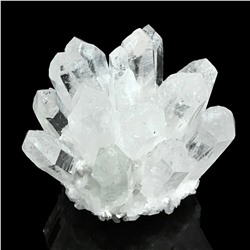 Кристаллическое образование прозрачного кварца 84*98*90мм, 390г.