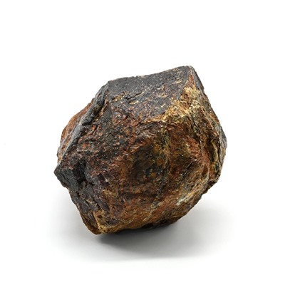 Камень гранат "Альмандин" 59*55*50мм, 342г