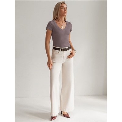 Футболка из плотного трикотажа в рубчик с V-образным вырезом