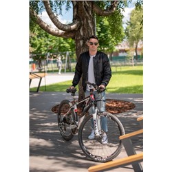 Бомбер-пилот черный