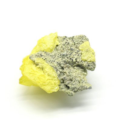 Сера кристаллы 70*70*33мм, 137г