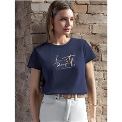 Футболка из 100% хлопка с авторским принтом.