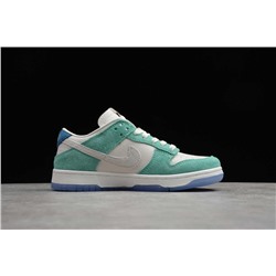 Nike SB Dunk Low Pro