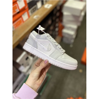 Nike Air Jordan 1