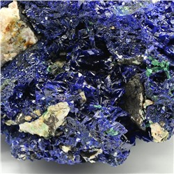 Азурит кристаллическое образование 126*88*51мм, 588г (W).
