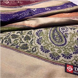 DEEPIKA, Тёплый тибетский палантин СВЕТЛО-КОРИЧНЕВЫЙ В ПОЛОСКУ С ЦВЕТОЧНЫМ ОРНАМЕНТОМ (размер 200 см. х 90 см.), 1 шт.