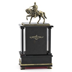 Часы из обсидиана тёмного "Юрий Долгорукий" 180*100*385мм