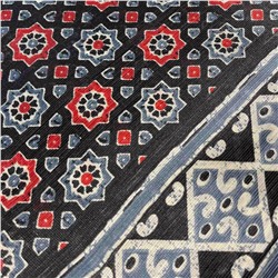 Сари STOBERY SILK с печатным графическим принтом ВОСЬМИУГОЛЬНИКИ, цвет ЧЕРНЫЙ (Size: Onesize, с отрезом для блузы), 1 шт.
