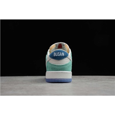 Nike SB Dunk Low Pro