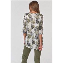 Блузка удлиненная свободная с принтом на белом