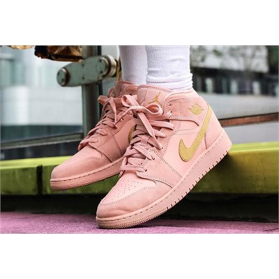 Nike Air Jordan 1 MID Coral Stardust
