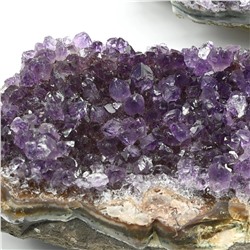 Друза аметистовая 71*54*27мм, 160-179г (S)