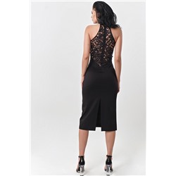 Платье из плотного трикотажа с отделкой из гипюра черное